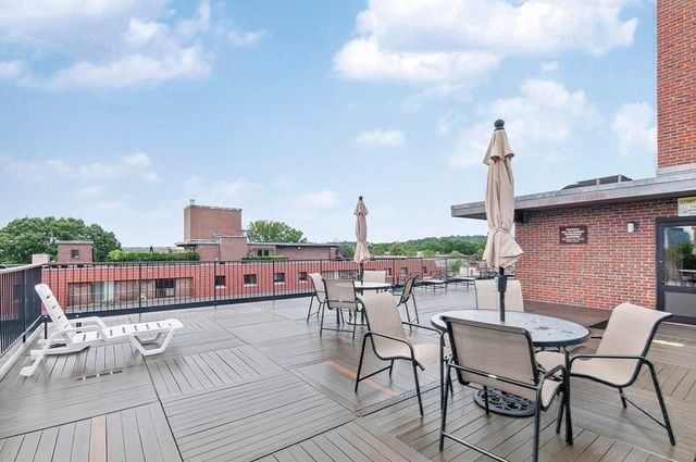 125 Pleasant St 304, Brookline, MA 02446