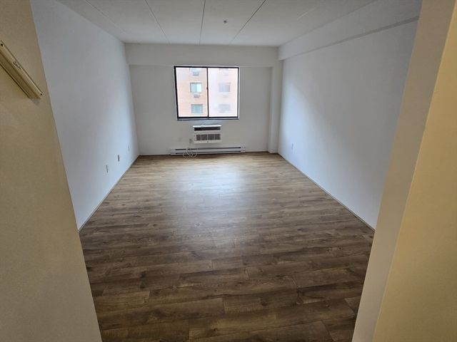 125 Pleasant St 304, Brookline, MA 02446