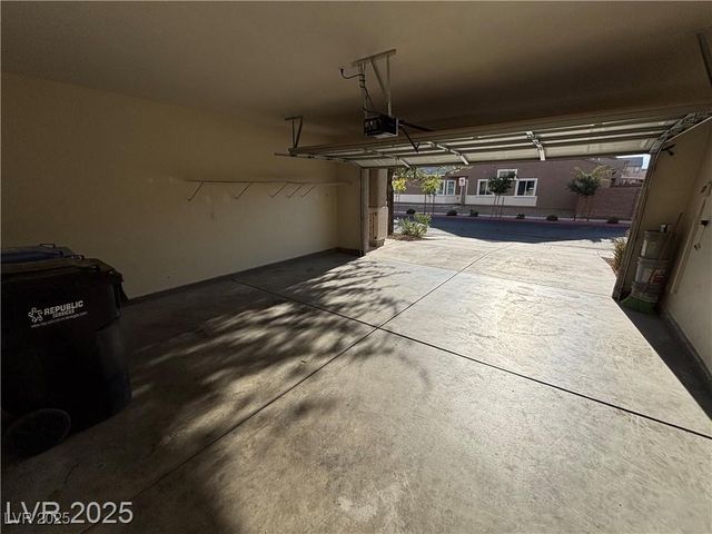 6132 Ozark Hike Street, North Las Vegas, NV 89031