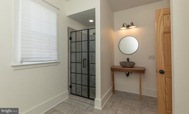 301 WALNUT, Selinsgrove, PA 17870