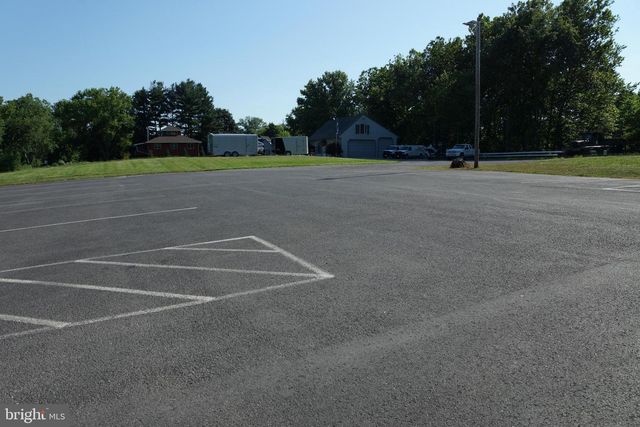 301 WALNUT, Selinsgrove, PA 17870