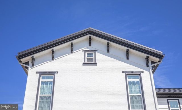 301 WALNUT, Selinsgrove, PA 17870