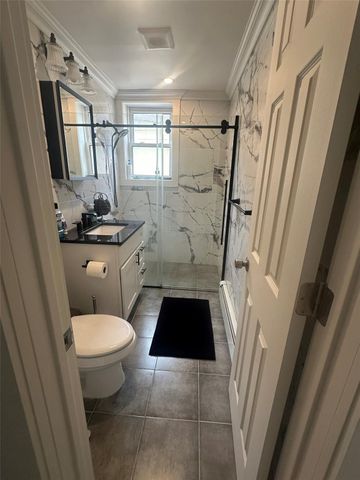 262 Neptune Boulevard 1A, Long Beach, NY 11561