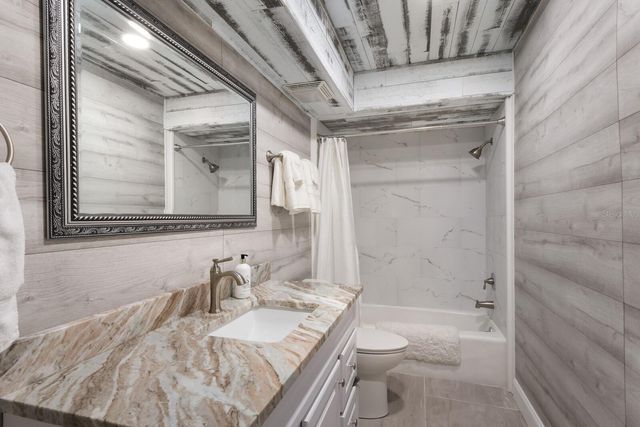 339 BARCELONA DRIVE 339, Bradenton, FL 34210