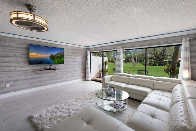 339 BARCELONA DRIVE 339, Bradenton, FL 34210