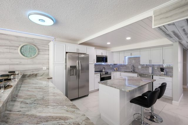 339 BARCELONA DRIVE 339, Bradenton, FL 34210