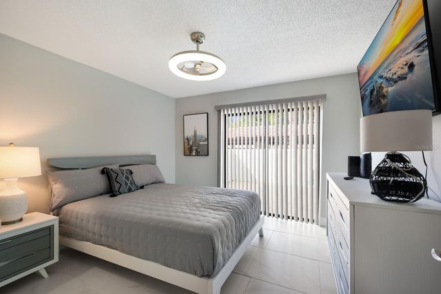 339 BARCELONA DRIVE 339, Bradenton, FL 34210