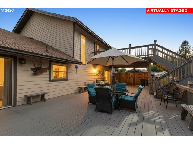 1884 WILD RIVER Dr, Roseburg, OR 97470