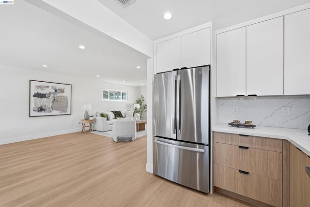 3221 Llano St, San Mateo, CA 94403