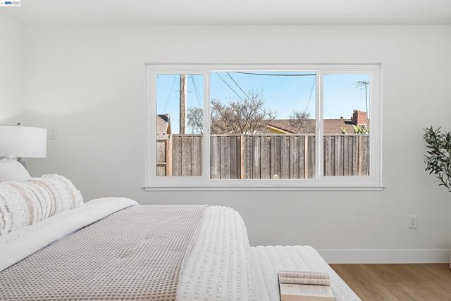 3221 Llano St, San Mateo, CA 94403