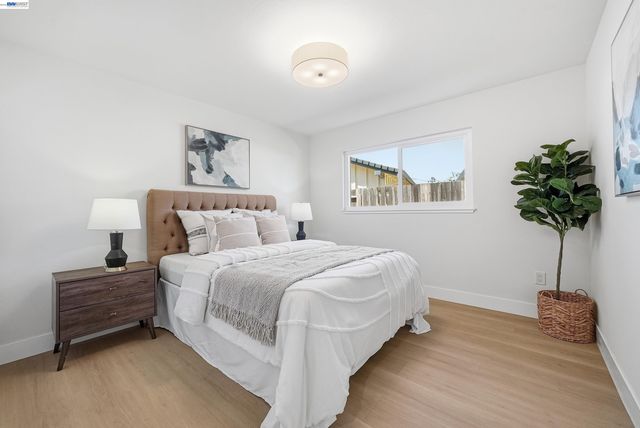 3221 Llano St, San Mateo, CA 94403