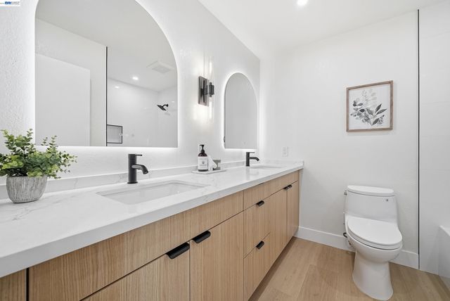 3221 Llano St, San Mateo, CA 94403