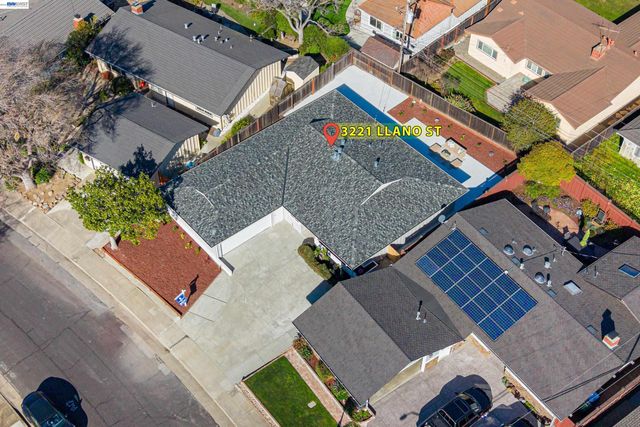 3221 Llano St, San Mateo, CA 94403