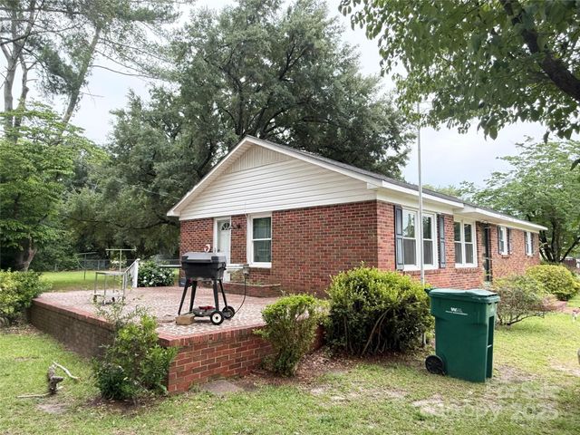 101 Windsor Drive, Cheraw, SC 29520