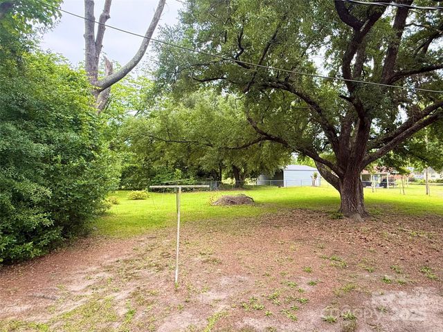 101 Windsor Drive, Cheraw, SC 29520