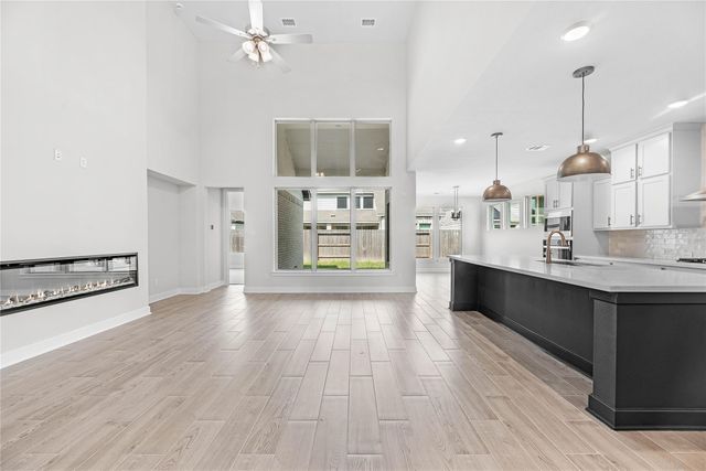 2915 Sweet Honey Lane, Fulshear, TX 77423