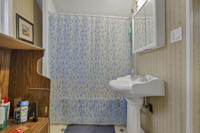 537 Ryan Avenue, Columbus, OH 43223