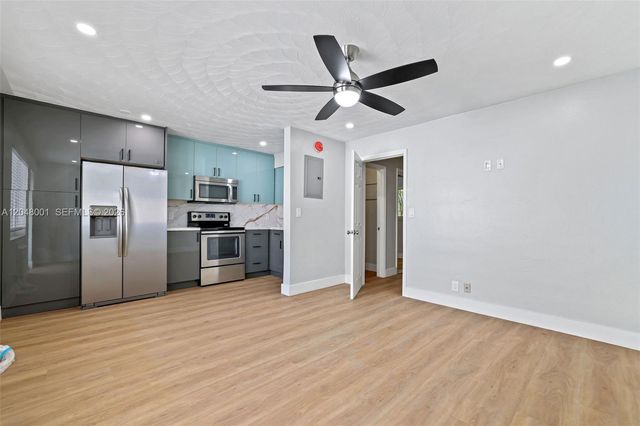 1634 NE 4th Place, Fort Lauderdale, FL 33301