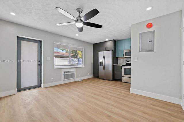 1634 NE 4th Place, Fort Lauderdale, FL 33301