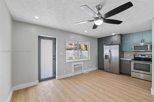 1634 NE 4th Place, Fort Lauderdale, FL 33301