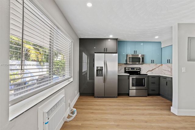 1634 NE 4th Place, Fort Lauderdale, FL 33301