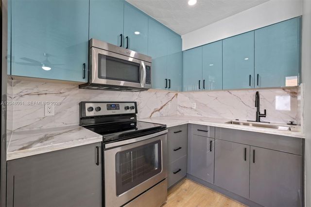 1634 NE 4th Place, Fort Lauderdale, FL 33301