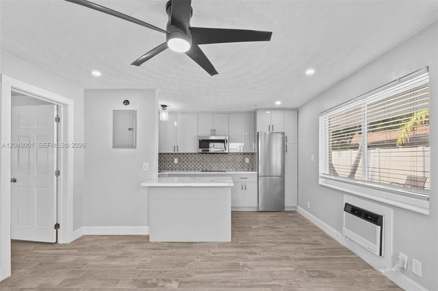 1634 NE 4th Place, Fort Lauderdale, FL 33301