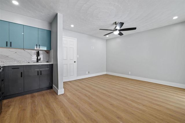 1634 NE 4th Place, Fort Lauderdale, FL 33301