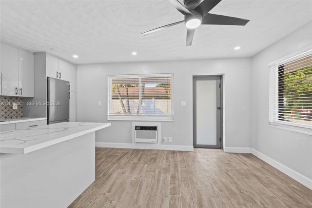 1634 NE 4th Place, Fort Lauderdale, FL 33301