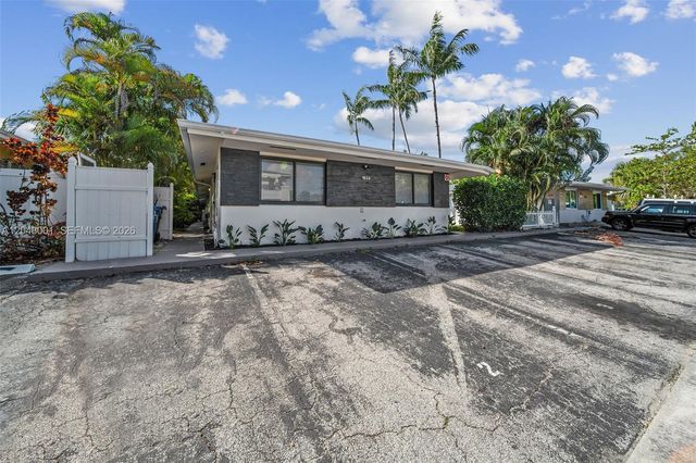 1634 NE 4th Place, Fort Lauderdale, FL 33301