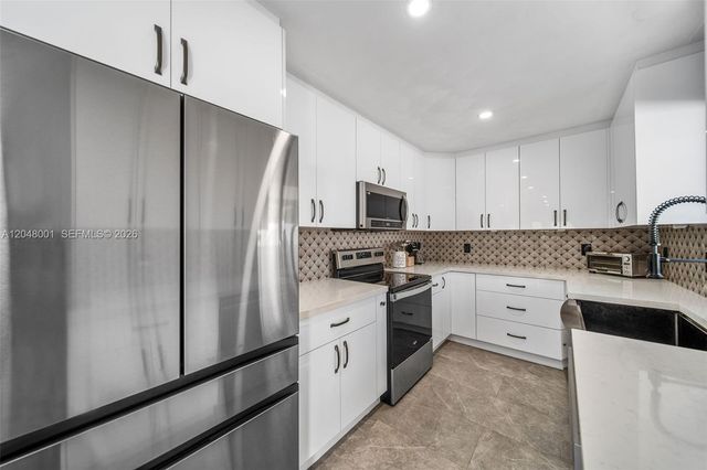 1634 NE 4th Place, Fort Lauderdale, FL 33301