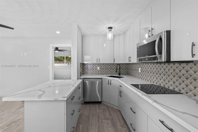 1634 NE 4th Place, Fort Lauderdale, FL 33301
