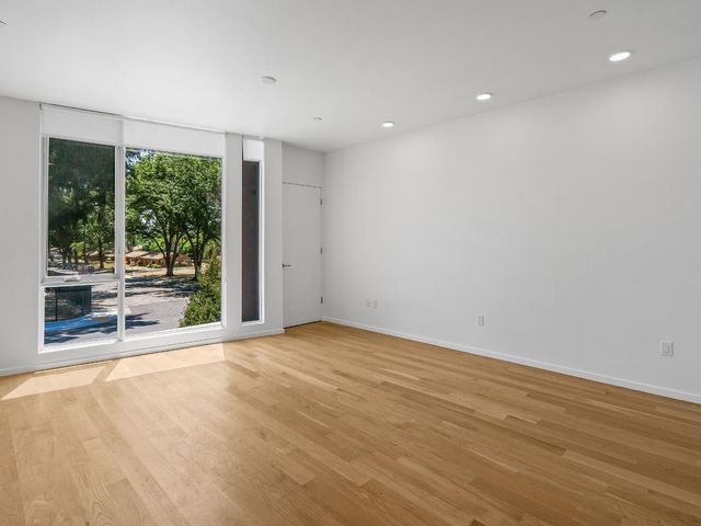 2431 Binnen Ln, Sacramento, CA 95818