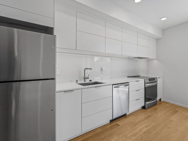 2431 Binnen Ln, Sacramento, CA 95818