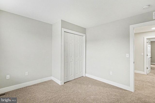 205 ESTATE DR, Mechanicsburg, PA 17055