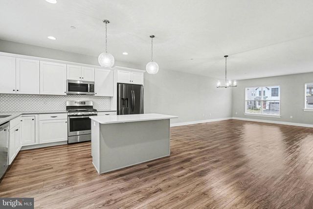 205 ESTATE DR, Mechanicsburg, PA 17055