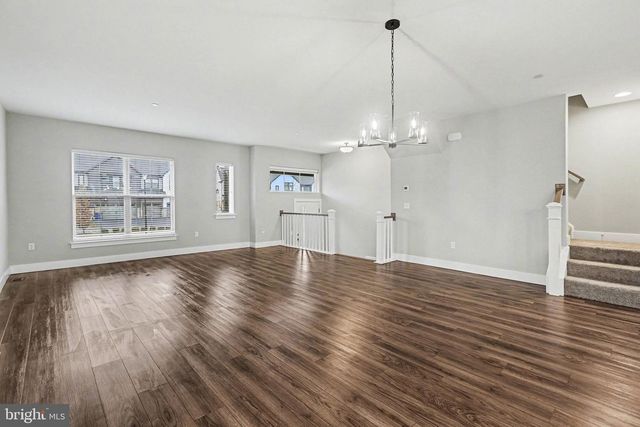 205 ESTATE DR, Mechanicsburg, PA 17055