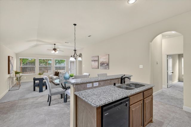 1413 Thibodaux Drive, Greenville, TX 75402