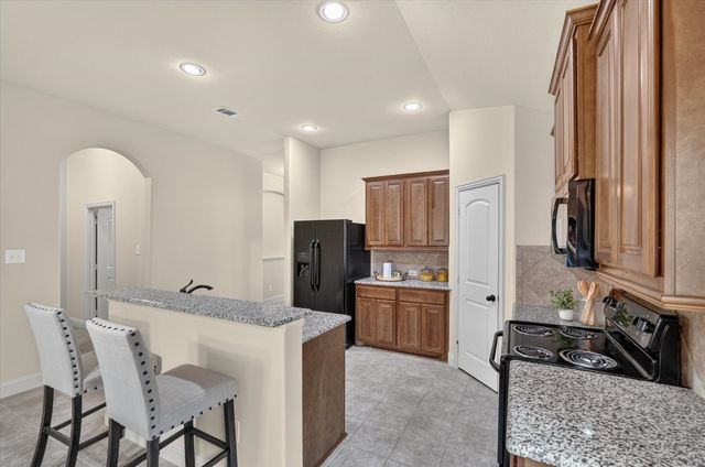 1413 Thibodaux Drive, Greenville, TX 75402