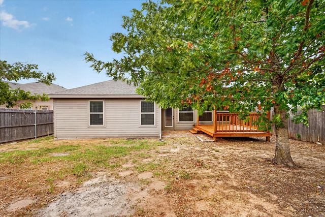 1413 Thibodaux Drive, Greenville, TX 75402