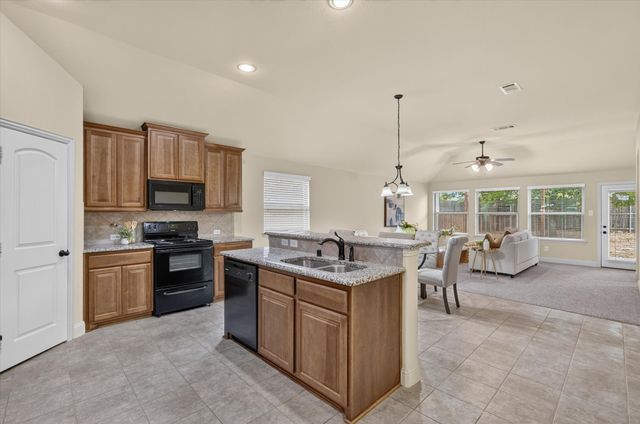 1413 Thibodaux Drive, Greenville, TX 75402