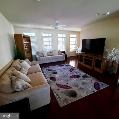 13717 NEIL ARMSTRONG AVE, Herndon, VA 20171