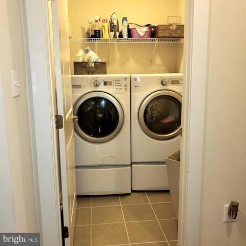 13717 NEIL ARMSTRONG AVE, Herndon, VA 20171