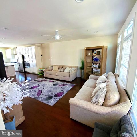 13717 NEIL ARMSTRONG AVE, Herndon, VA 20171