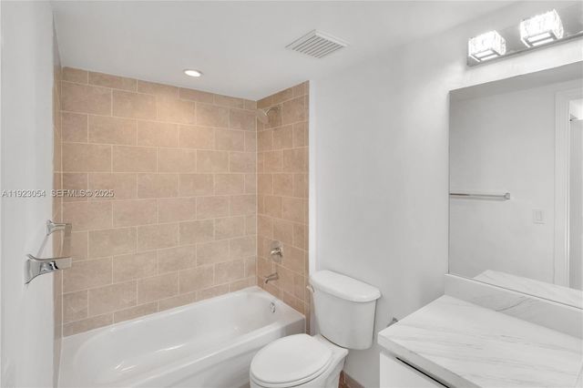 1723 SW 2nd Ave 909, Miami, FL 33129