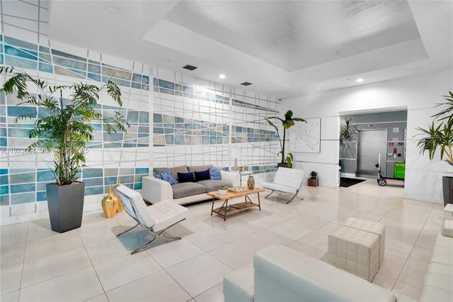 1723 SW 2nd Ave 909, Miami, FL 33129