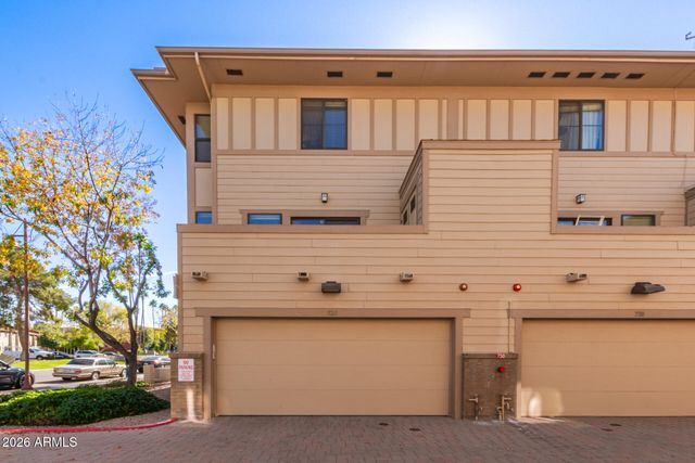 728 S BECK Avenue, Tempe, AZ 85281