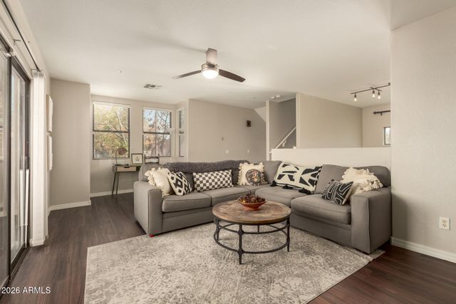 728 S BECK Avenue, Tempe, AZ 85281