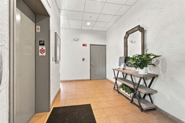 316 8TH STREET S 304, St Petersburg, FL 33701