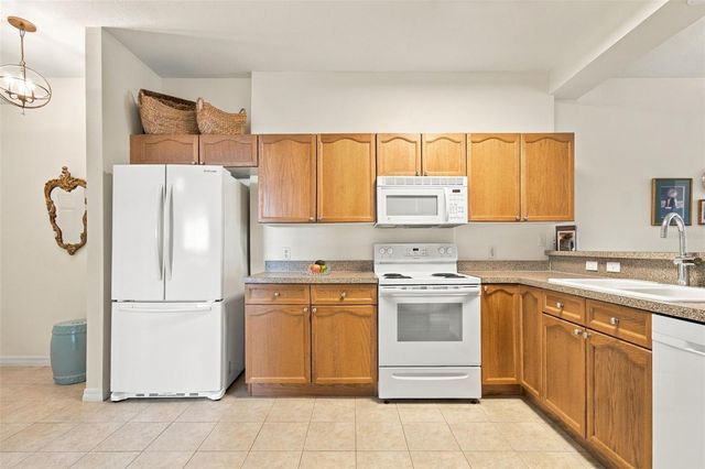 316 8TH STREET S 304, St Petersburg, FL 33701